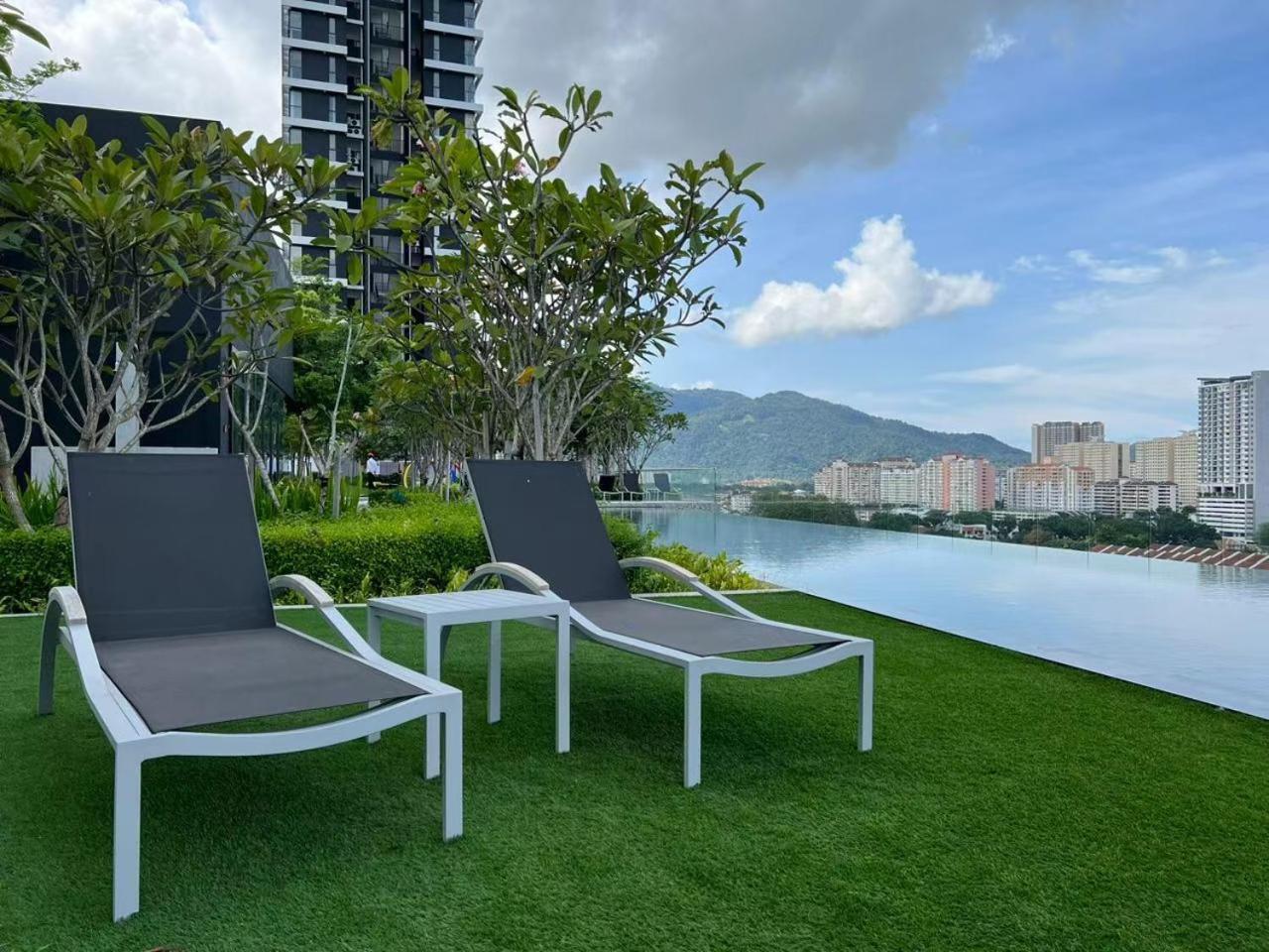 Urban Suites Two Or Three Bedroom Georgetown By Anc Jelutong Exterior foto