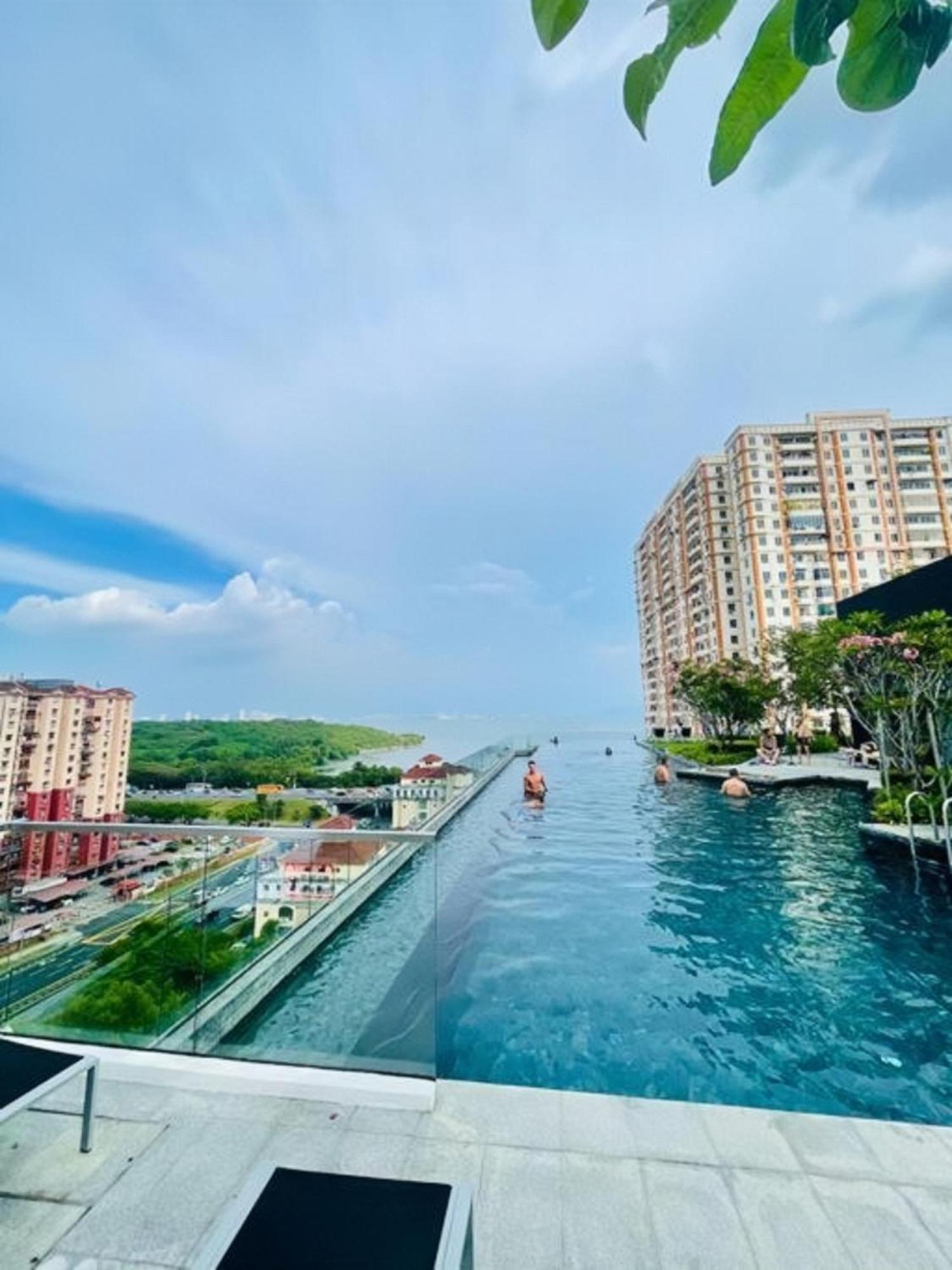 Urban Suites Two Or Three Bedroom Georgetown By Anc Jelutong Exterior foto