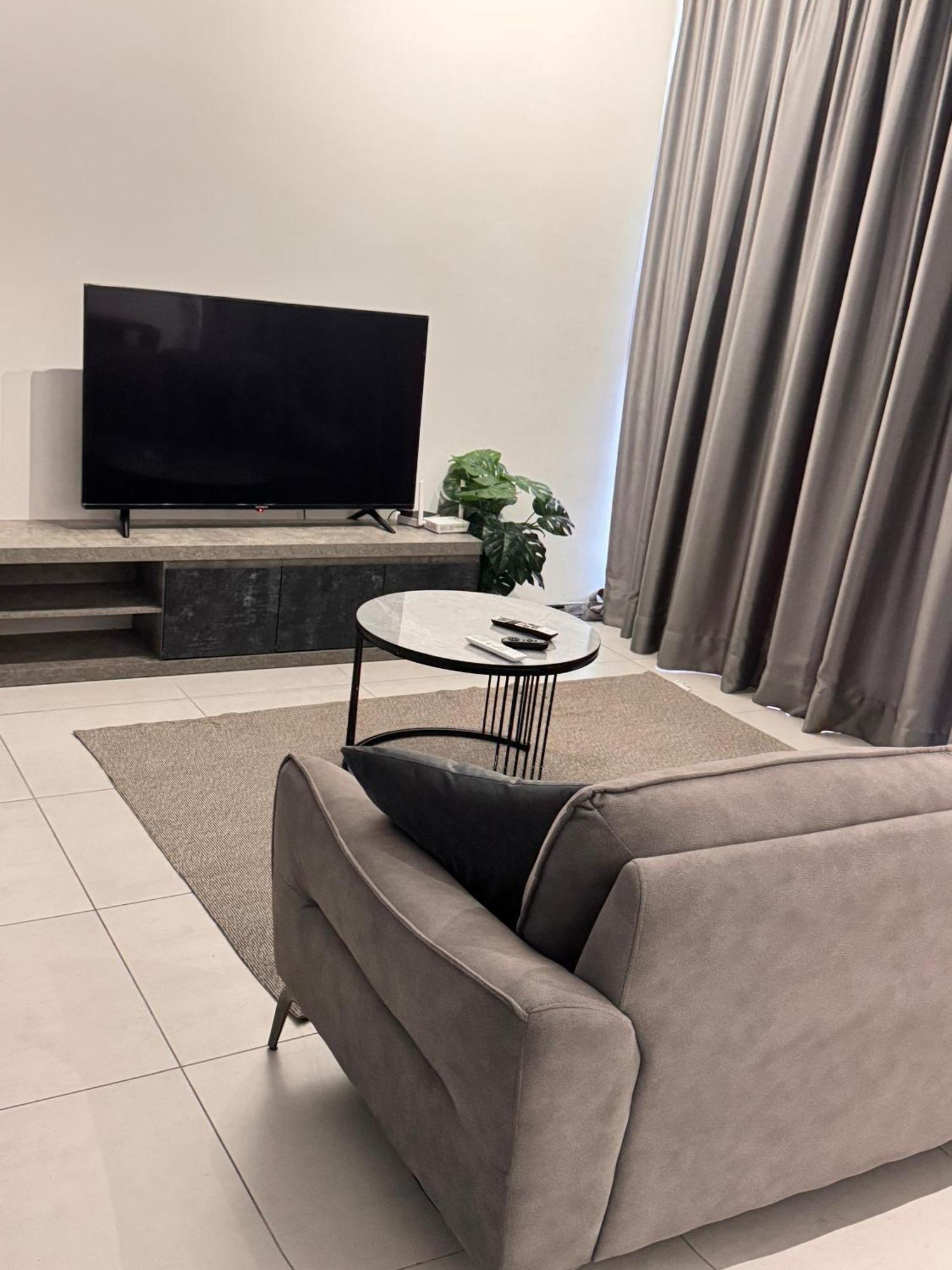 Urban Suites Two Or Three Bedroom Georgetown By Anc Jelutong Exterior foto